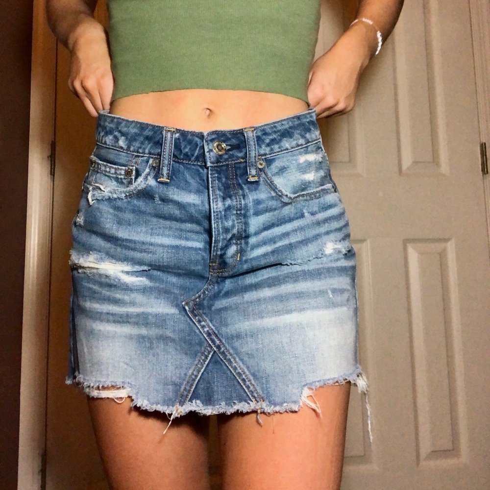 Distressed American Eagle Jean Skirt